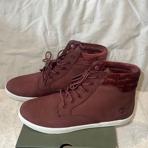 NIB Womens Timberland Size 11 Nubuck w/Velour Accent Burgundy Sneaker Boot